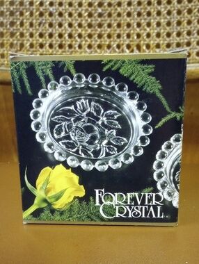 NIB Forever Crystal Molded Glass Floral Coasters, Set of 6, Style #A1427-RS